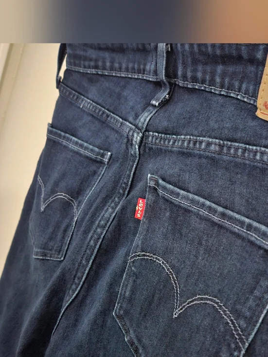 Levi's 721 High Rise Skinny Jeans | Dark Wash Denim | Size W31 L28 - Picture 7 of 7